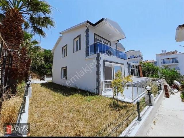 Kuşadasi, Aydin içerisinde satılık Villa