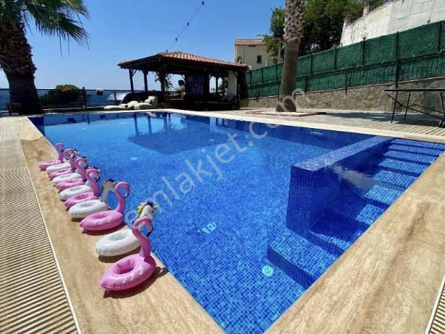 Kuşadasi, Aydin içerisinde satılık Villa