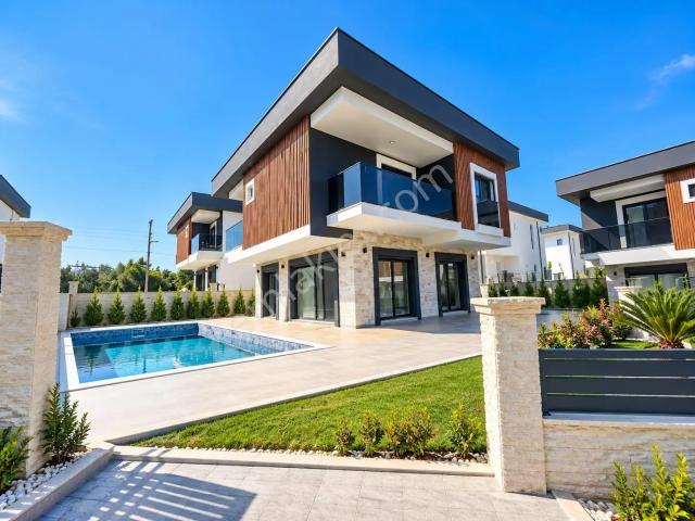 Güzelçamlı Mahallesi, Kuşadası içerisinde satılık Villa