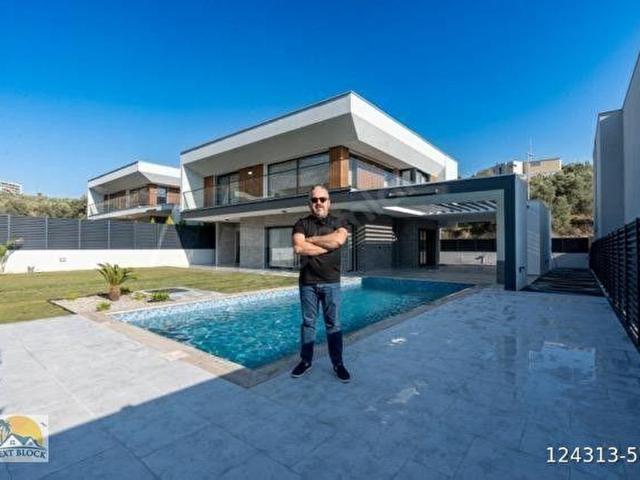 Kuşadasi, Aydin içerisinde satılık Villa