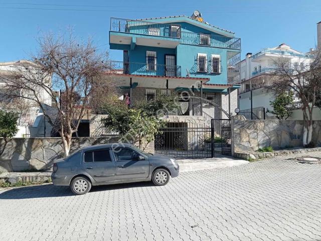 Kuşadasi, Aydin içerisinde satılık Villa