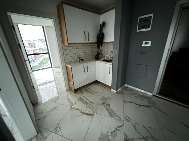 Kuşadasi, Aydin içerisinde satılık Ofis