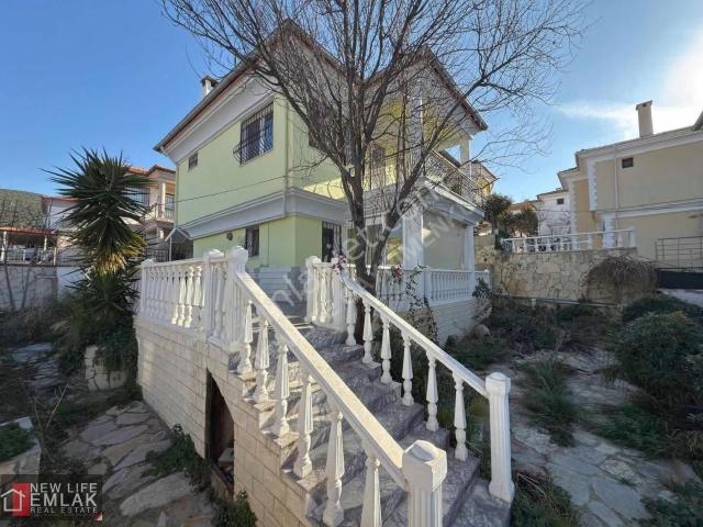 Kuşadasi, Aydin içerisinde satılık Villa