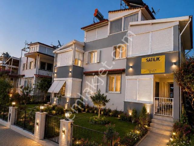 Kuşadasi, Aydin içerisinde satılık Villa