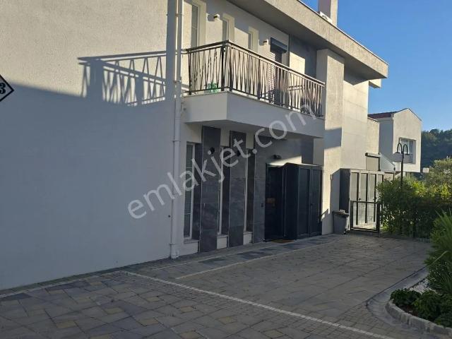 Kuşadasi, Aydin içerisinde satılık Villa