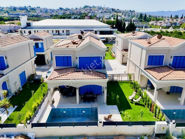 Karaova, Kuşadası içerisinde satılık Villa
