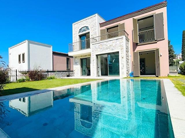 Kuşadasi, Aydin içerisinde satılık Villa