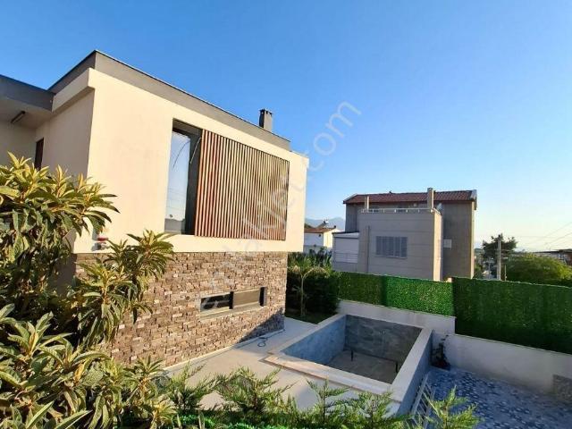 Kuşadasi, Aydin içerisinde satılık Villa