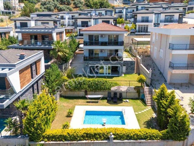 Soğucak, Kuşadası içerisinde satılık Villa