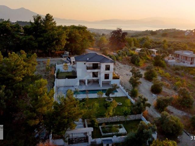 Kuşadasi, Aydin içerisinde satılık Villa