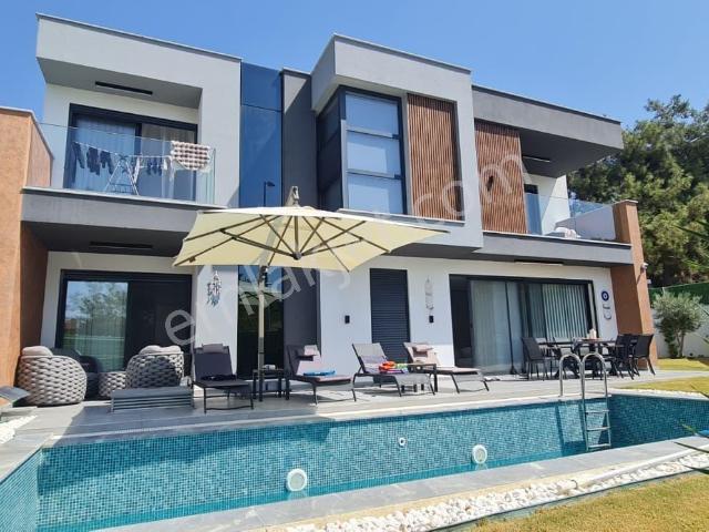 Soğucak, Kuşadası içerisinde satılık Villa