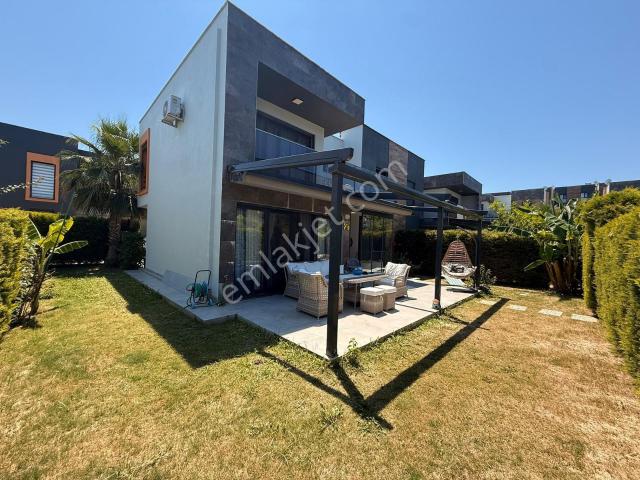 Kuşadasi, Aydin içerisinde satılık Villa