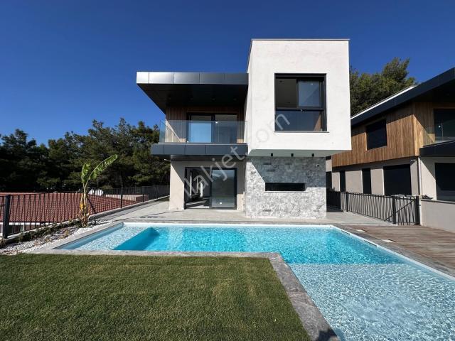 Kuşadasi, Aydin içerisinde satılık Villa