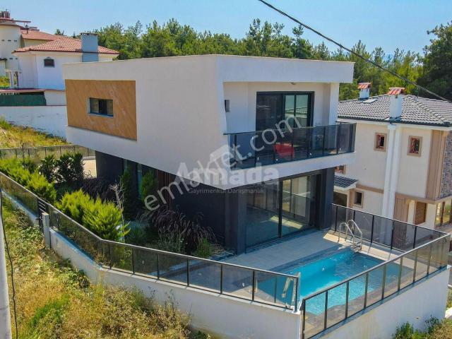 Kuşadasi, Aydin içerisinde satılık Villa