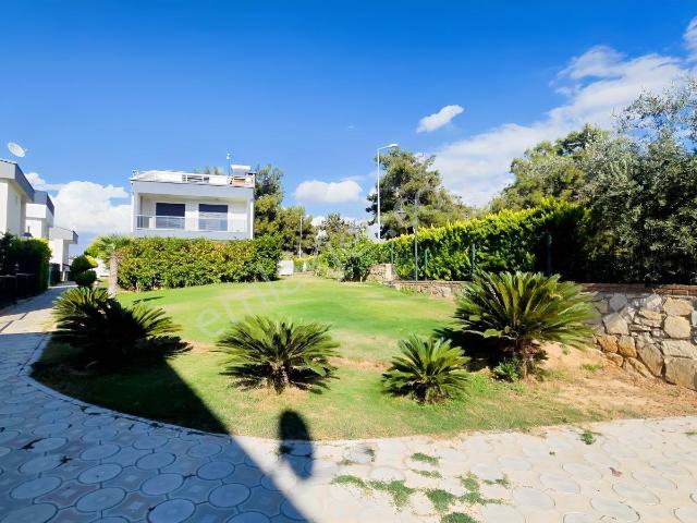 Kuşadasi, Aydin içerisinde satılık Villa