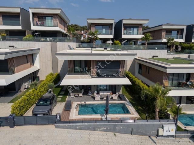 Kuşadasi, Aydin içerisinde satılık Villa