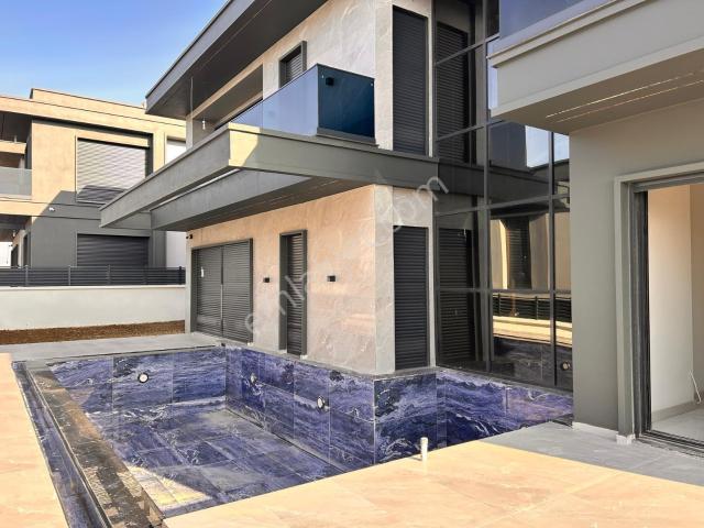 Kuşadasi, Aydin içerisinde kiralık Villa