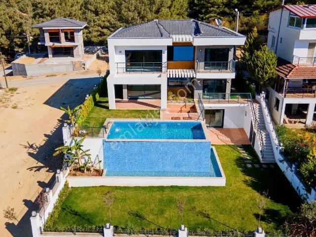 Soğucak, Kuşadası içerisinde satılık Villa