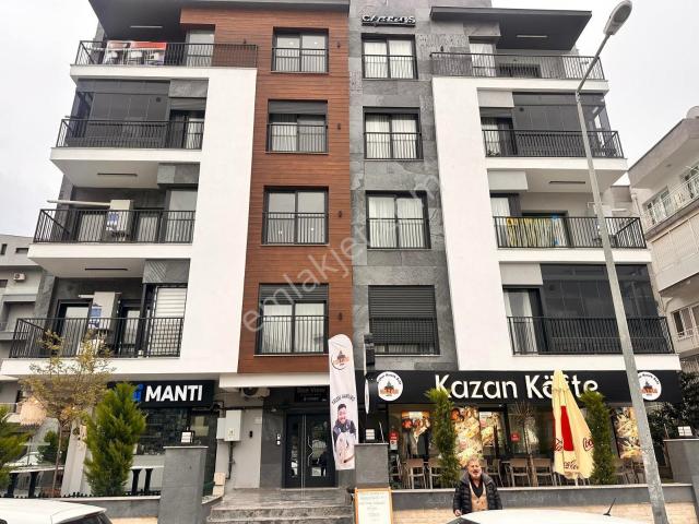 Kuşadasi, Aydin içerisinde satılık mülk