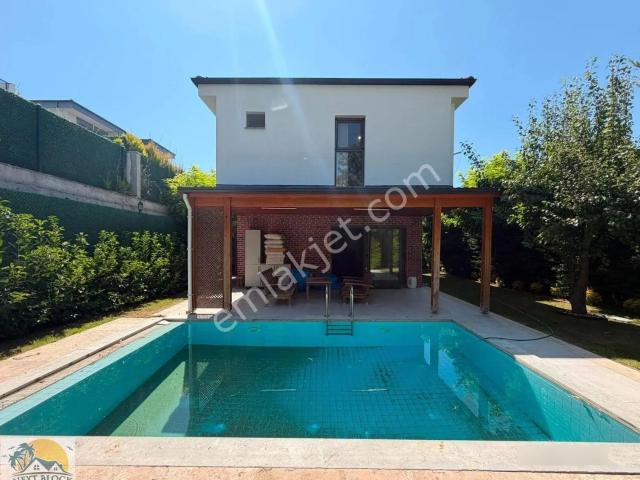 Kuşadasi, Aydin içerisinde satılık Villa