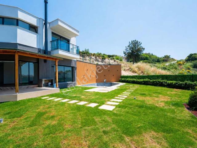 Kuşadasi, Aydin içerisinde satılık Villa