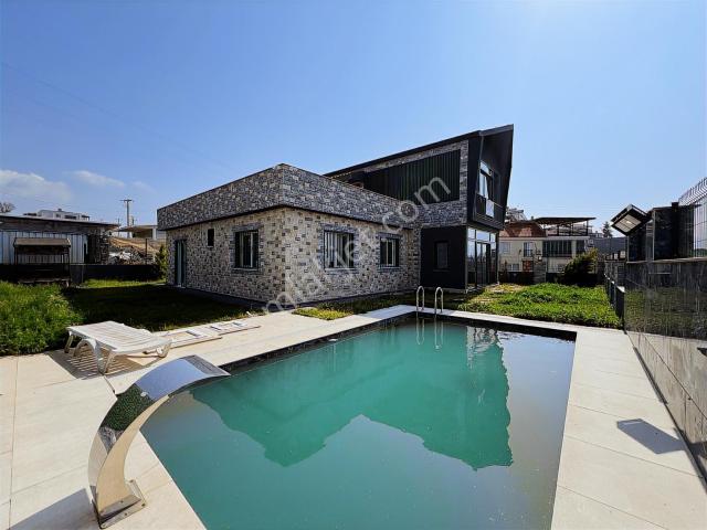Kuşadasi, Aydin içerisinde satılık Villa