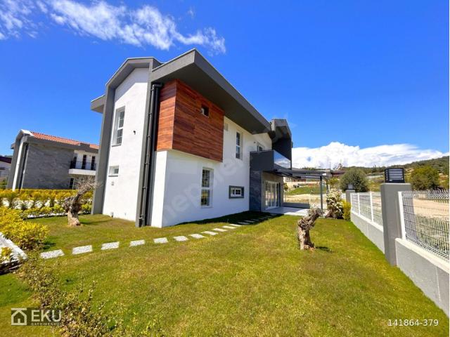 Kuşadası, Kuşadasi içerisinde satılık Villa