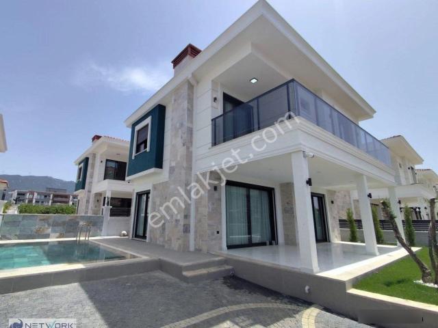 Kuşadasi, Aydin içerisinde satılık Villa