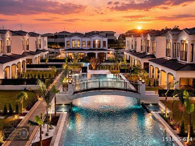 Kuşadasi, Aydin içerisinde satılık Villa