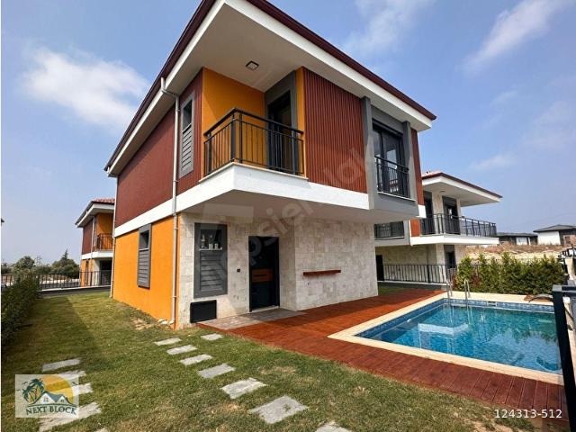 Kuşadasi, Aydin içerisinde satılık Villa