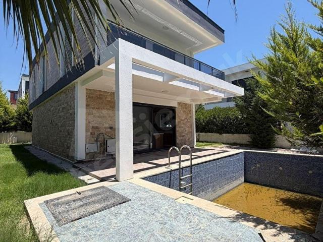 Kuşadasi, Aydin içerisinde satılık Villa