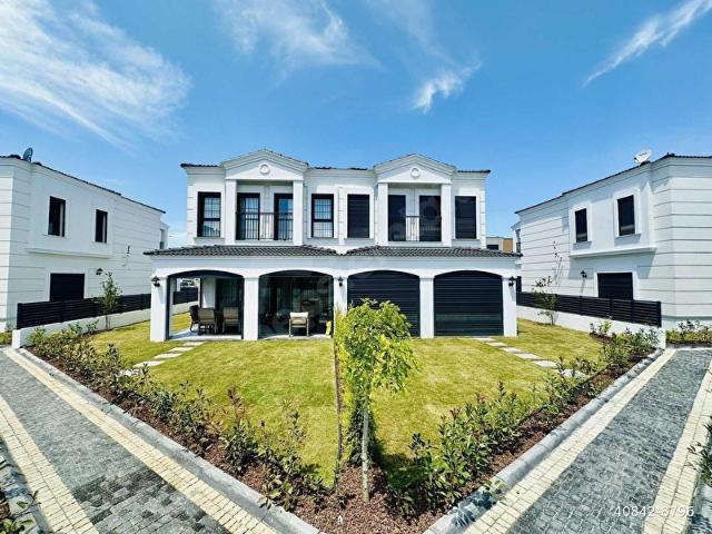 Kuşadasi, Aydin içerisinde satılık Villa