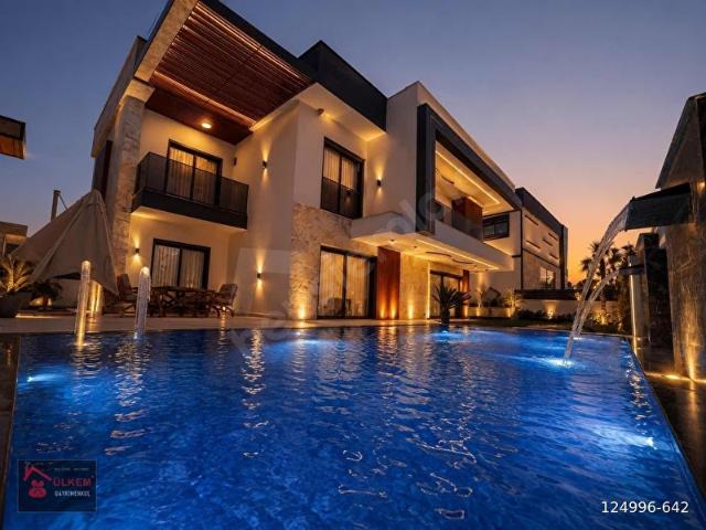 Kuşadasi, Aydin içerisinde satılık Villa