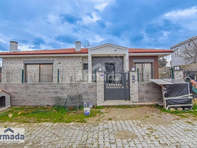 Çınarköy Mahallesi, Kuşadası içerisinde satılık Villa