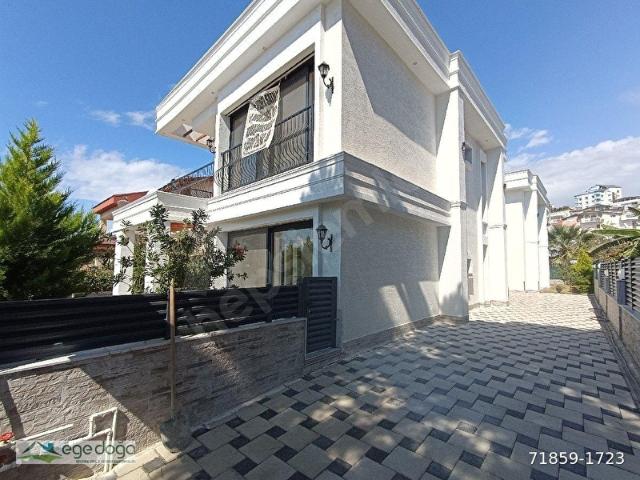 Kuşadasi, Aydin içerisinde satılık Villa