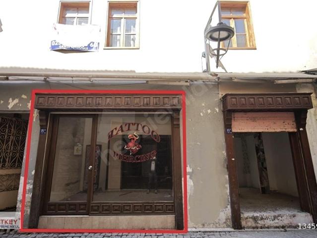 Kuşadasi, Aydin içerisinde satılık Dükkan