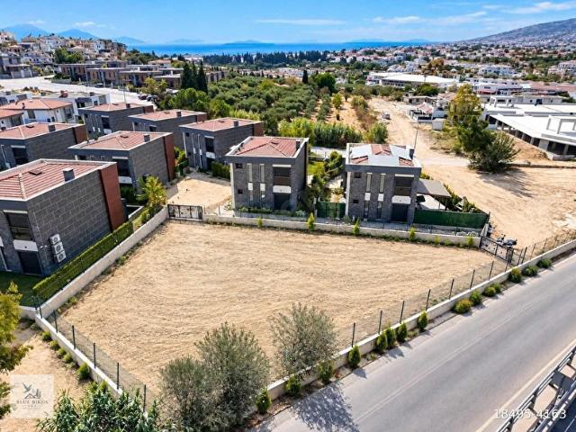 Kuşadasi, Aydin içerisinde satılık Arsa