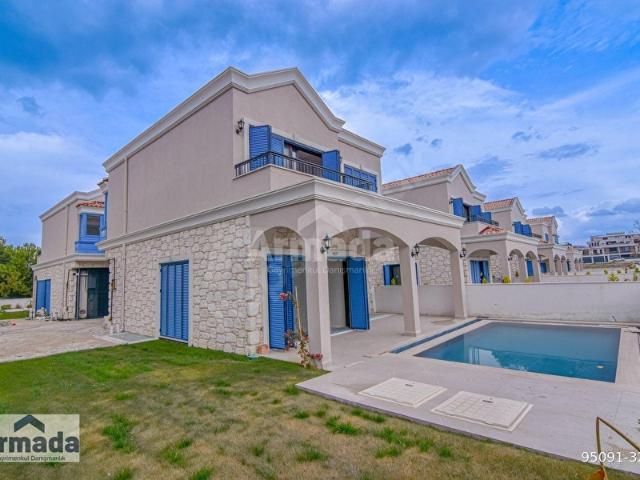 Kuşadasi, Aydin içerisinde satılık Villa