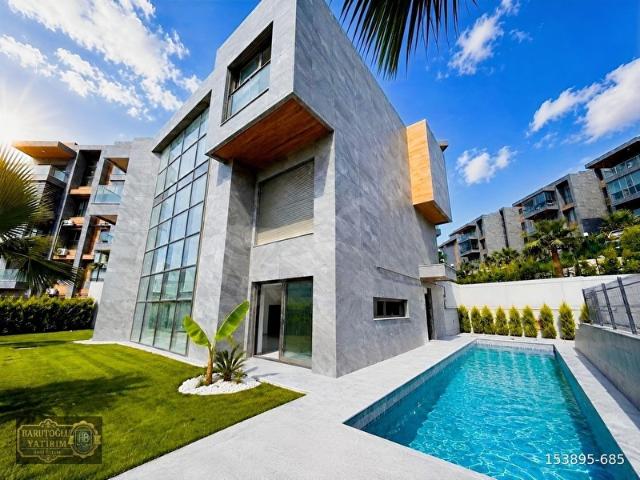 Kuşadasi, Aydin içerisinde satılık Villa