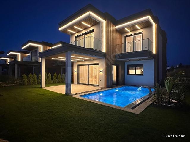 Kuşadasi, Aydin içerisinde satılık Villa