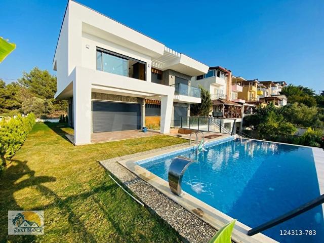 Kuşadasi, Aydin içerisinde satılık Villa