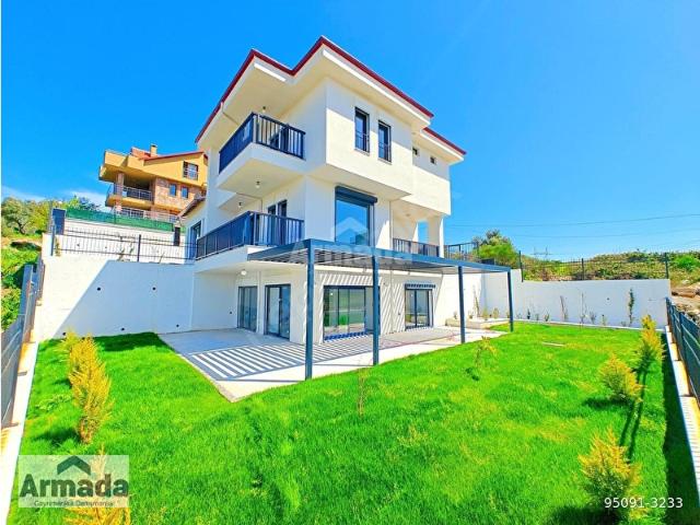Kuşadasi, Aydin içerisinde satılık Villa