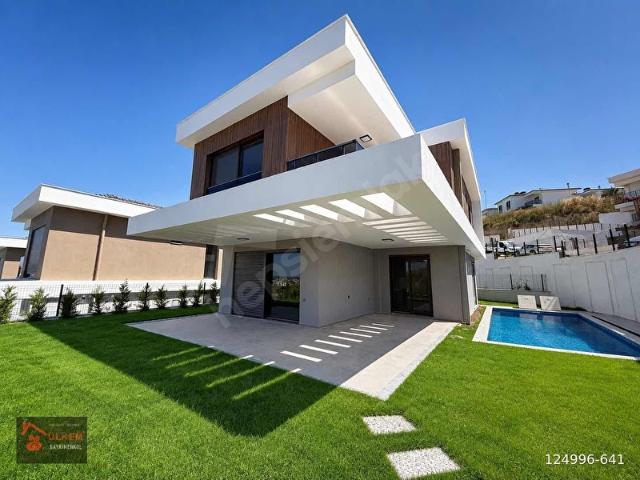 Kuşadasi, Aydin içerisinde satılık Villa