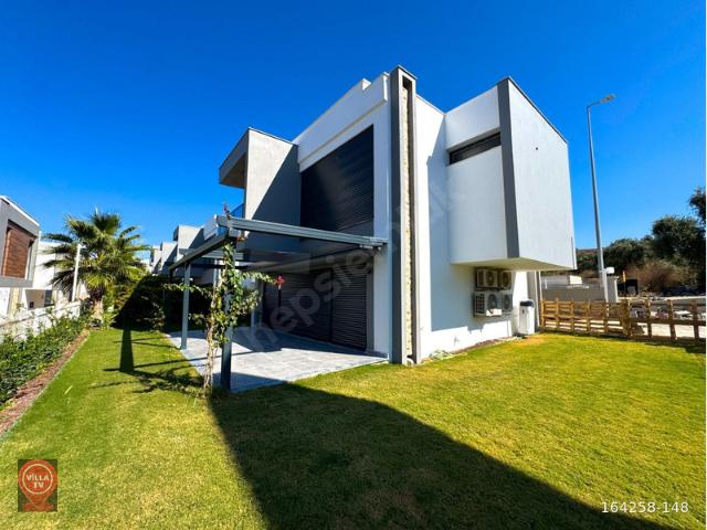 Kadıkalesi, Kuşadası içerisinde satılık Villa