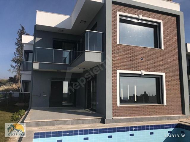 Kuşadasi, Aydin içerisinde satılık Villa