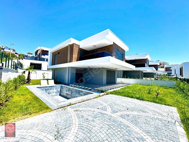 Kuşadasi, Aydin içerisinde satılık Villa