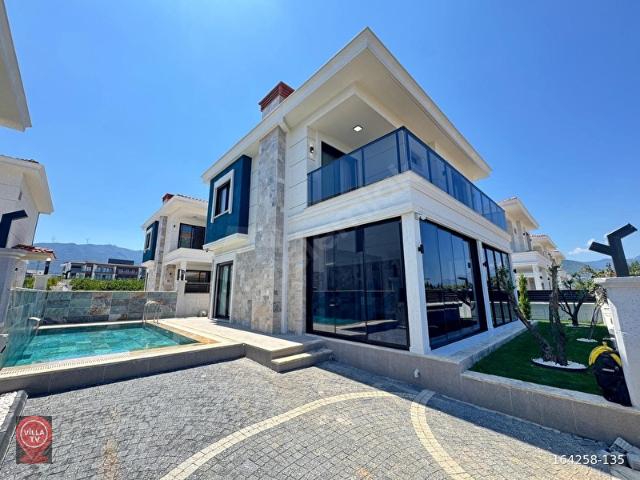 Davutlar Mahallesi, Kuşadası içerisinde satılık Villa