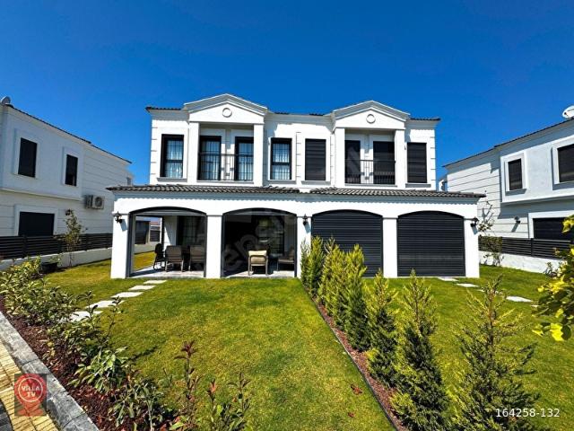 Kuşadasi, Aydin içerisinde satılık Villa