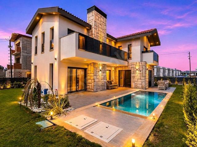 Kadıkalesi, Kuşadası içerisinde satılık Villa