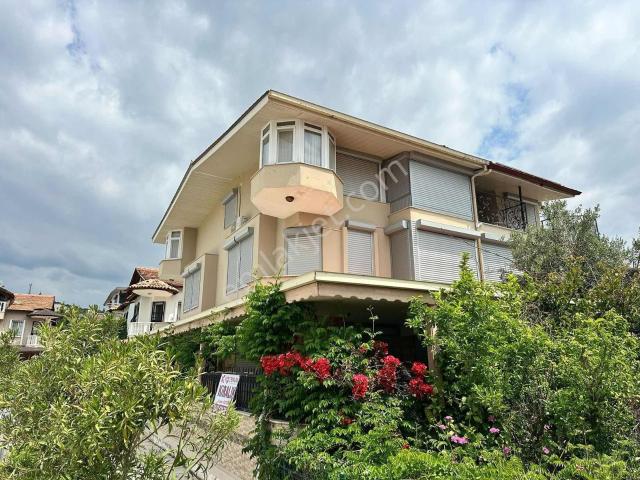 Kuşadasi, Aydin içerisinde kiralık Villa